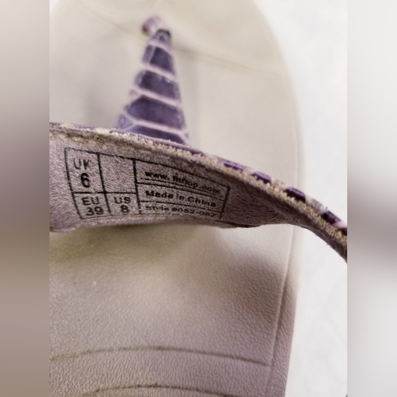 FITFLOP WOMEN THONGS FLIP FLOP SNAKE PRINTS SANDALS SIZE 8/39 - Picture 2 of 10